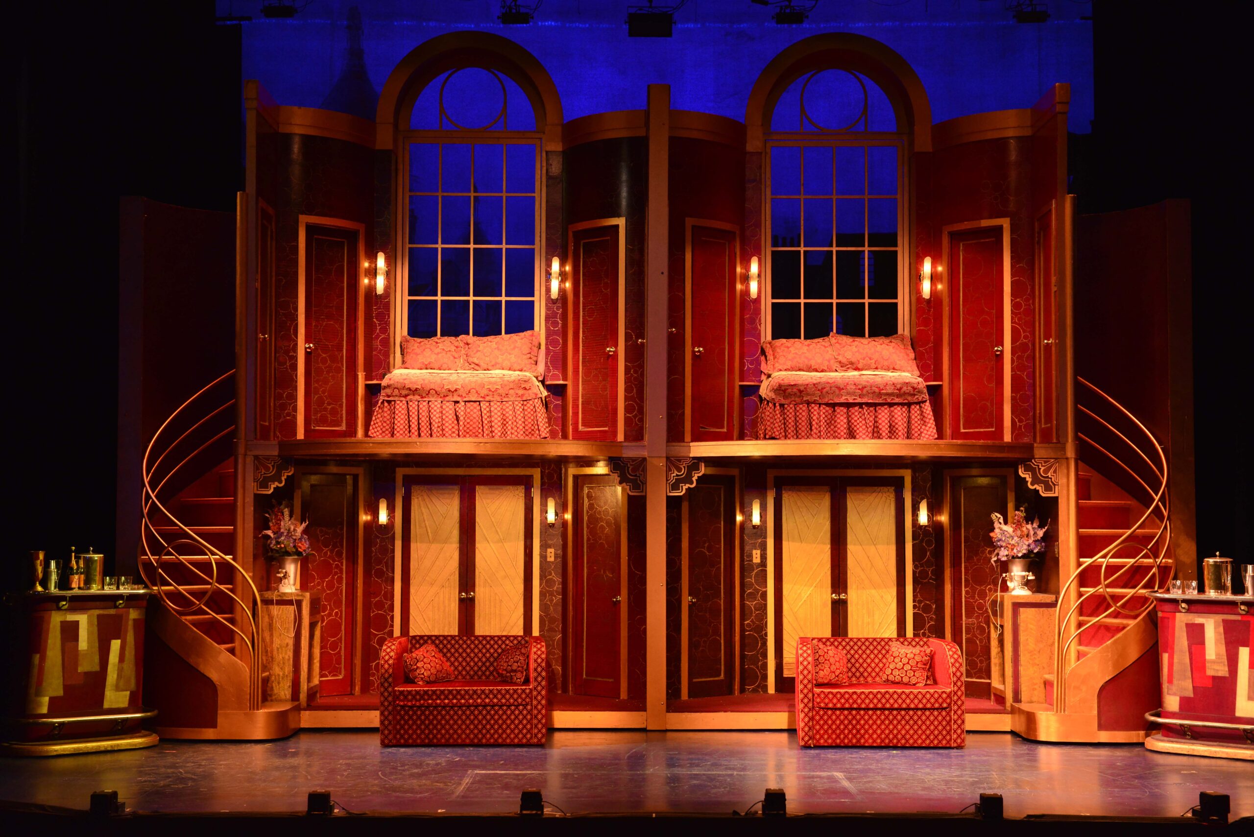 Victorvictoria Victor Victoria hero image